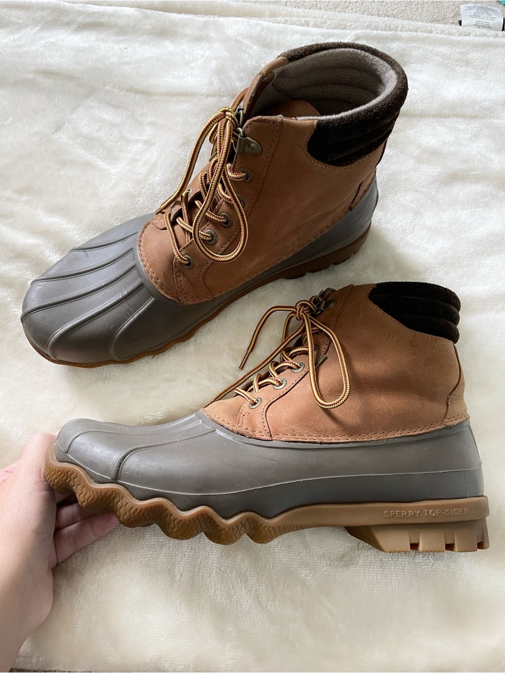 SPERRY Men’s Brown Duck Boots 8.5